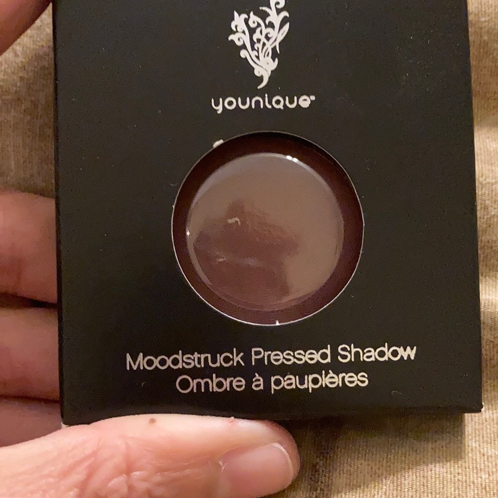 Moodstruck Pressed eyeshadow